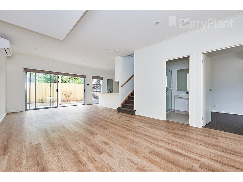 2/3 Nockolds Cres, Noble Park VIC 3174