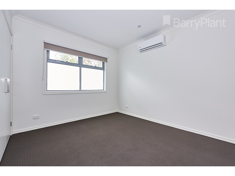 2/3 Nockolds Cres, Noble Park VIC 3174