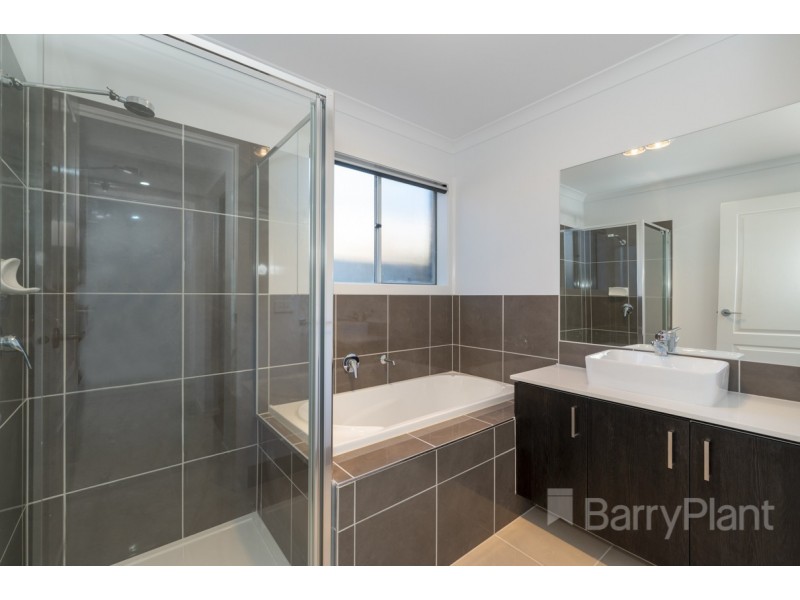 22 Earhart Street, Pakenham VIC 3810