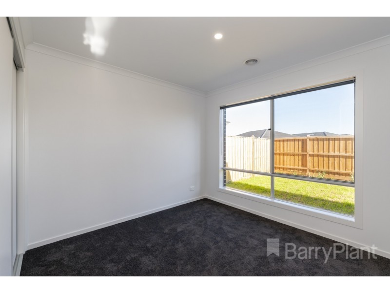22 Earhart Street, Pakenham VIC 3810