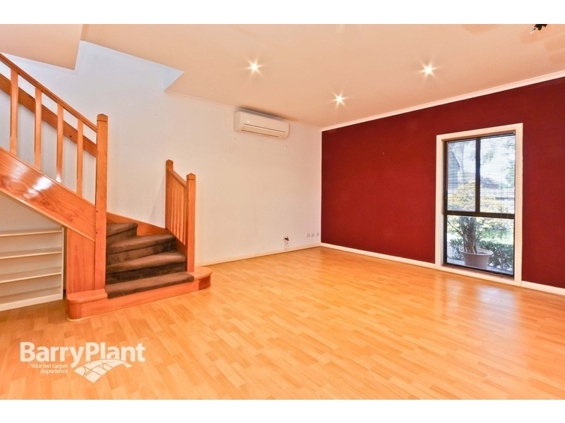 2/31 Ambrie Crescent, Noble Park VIC 3174