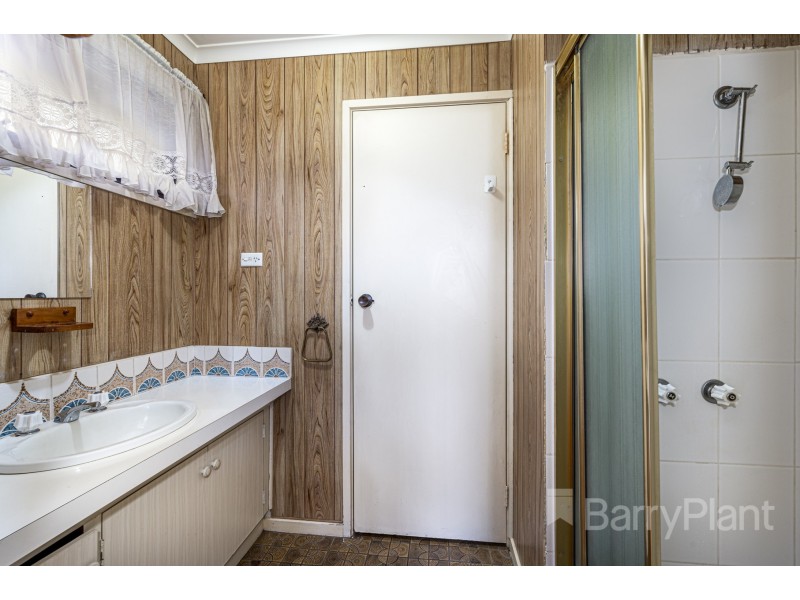 51 Shelton Crescent, Noble Park North VIC 3174