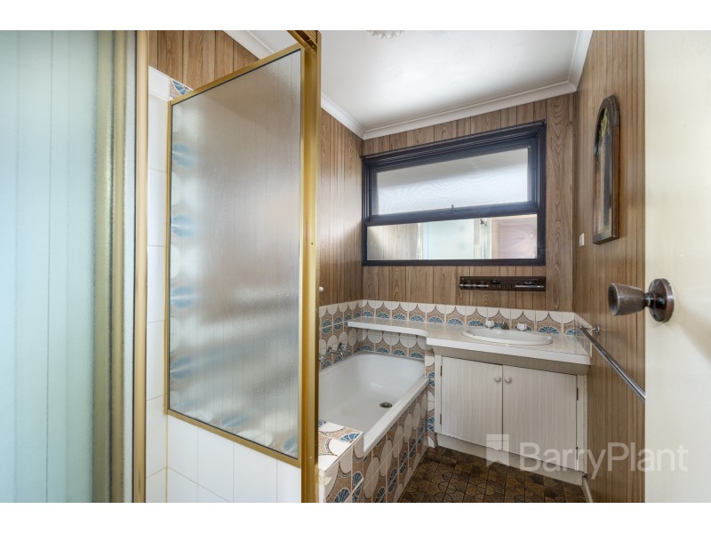 51 Shelton Crescent, Noble Park North VIC 3174