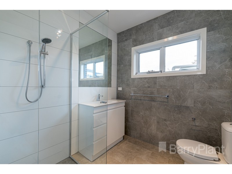 2/14 Elmhurst Street, Noble Park North VIC 3174