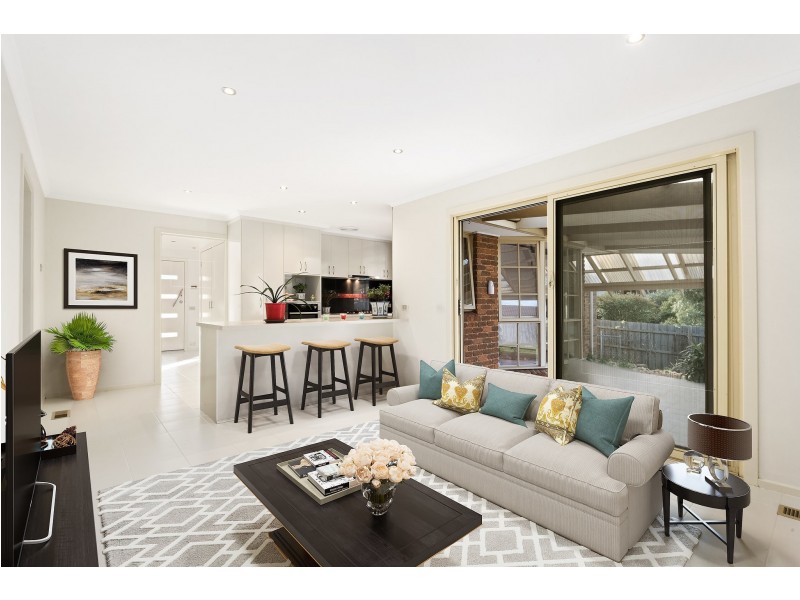 2 Weeden Crescent, Hallam VIC 3803