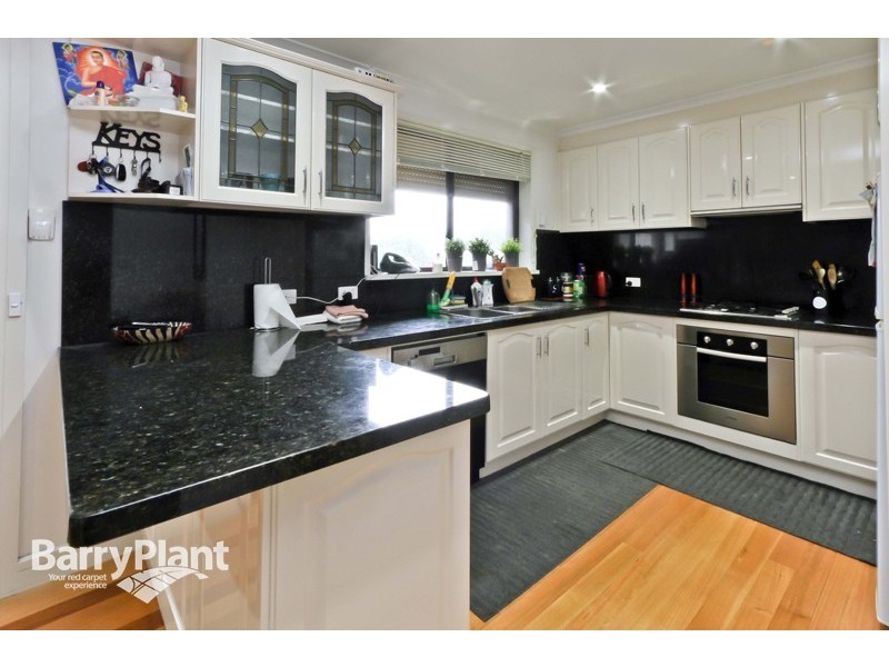 14 Peebles Street, Endeavour Hills VIC 3802