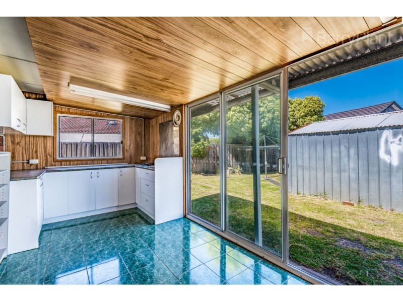 8 Tamar Road, Springvale South VIC 3172