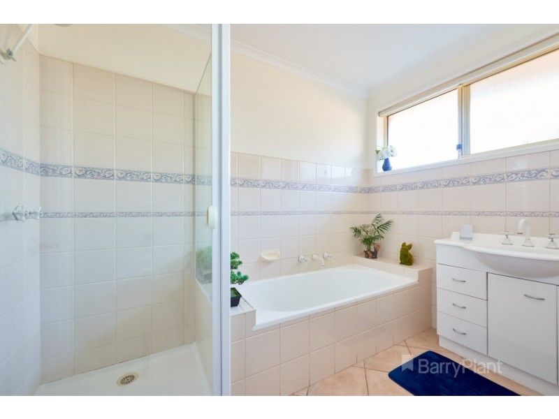 30 Cheviot Road, Keysborough VIC 3173