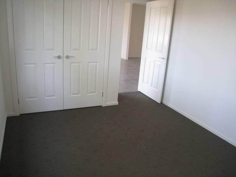 27 Mons Parade, Noble Park VIC 3174