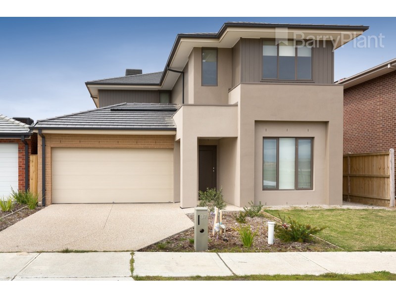 37 Petunia Drive, Keysborough VIC 3173