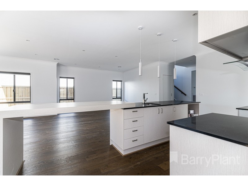 28 Pebble Avenue, Lyndhurst VIC 3975