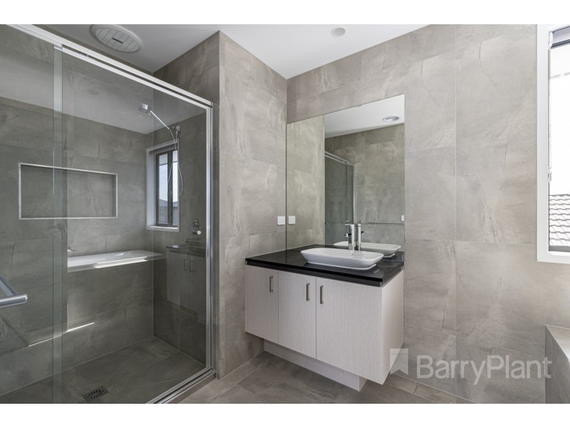 28 Pebble Avenue, Lyndhurst VIC 3975