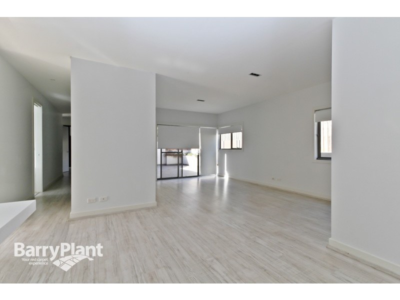 4/7 Heath Avenue, Oakleigh VIC 3166