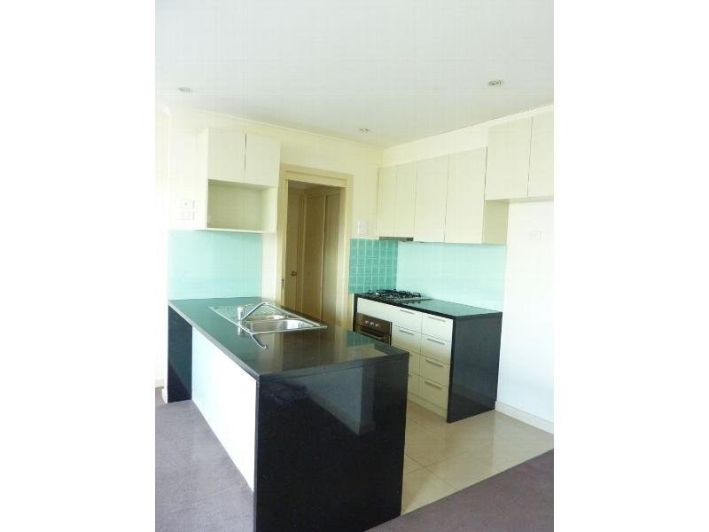 14/8 St James Ave, Springvale VIC 3171