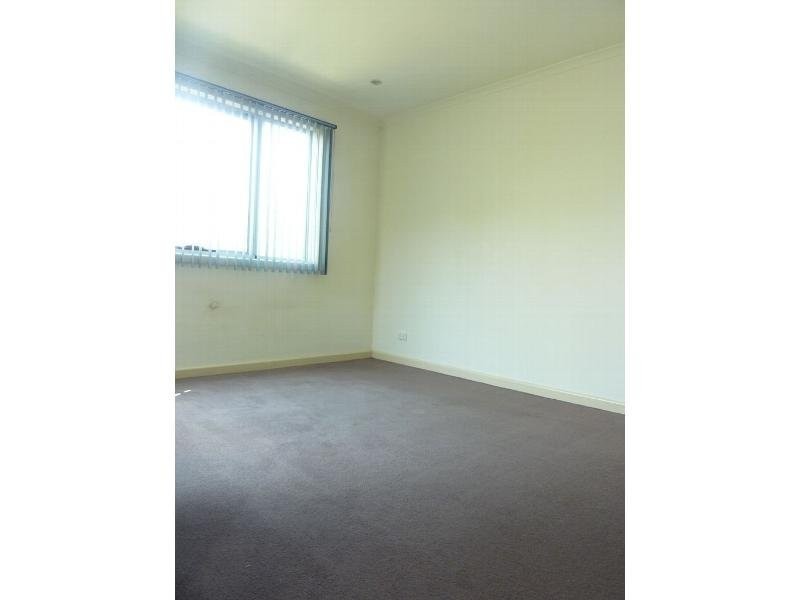 14/8 St James Ave, Springvale VIC 3171