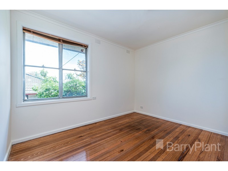 33a Kingswood Cres, Noble Park North VIC 3174