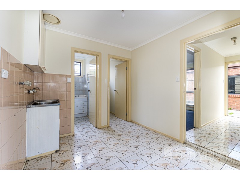 24 Edmond Street, Springvale VIC 3171