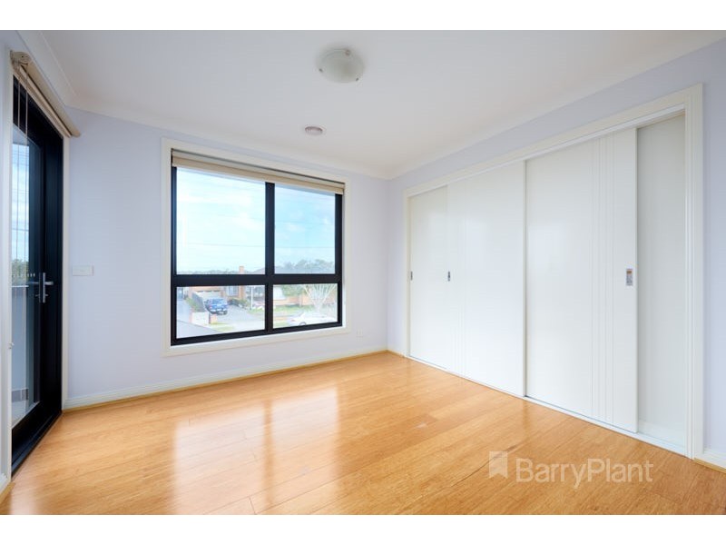 1/5 Athol Road, Noble Park VIC 3174