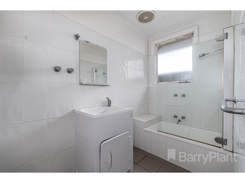 2/32 Fintonia Road, Noble Park VIC 3174