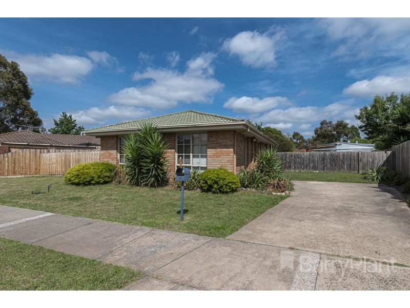 25 Insignia Crescent, Berwick VIC 3806