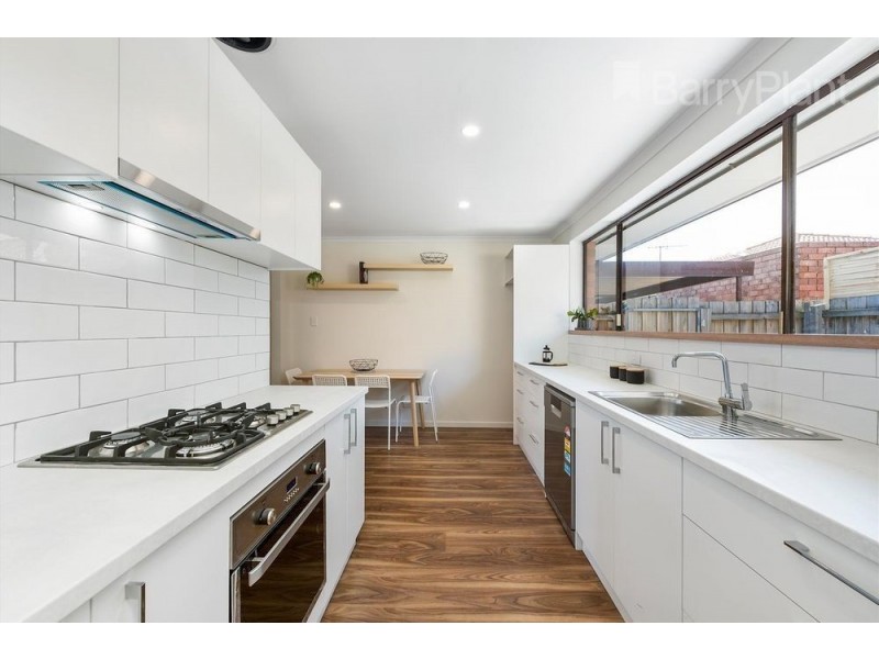 2/10 Sunnyside Avenue, Dandenong VIC 3175