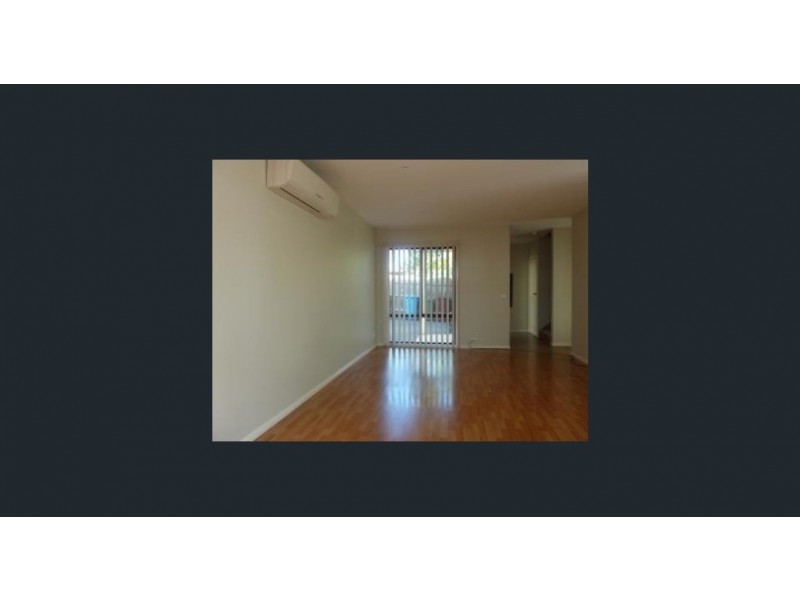 2/10 Regency Street, Dandenong North VIC 3175