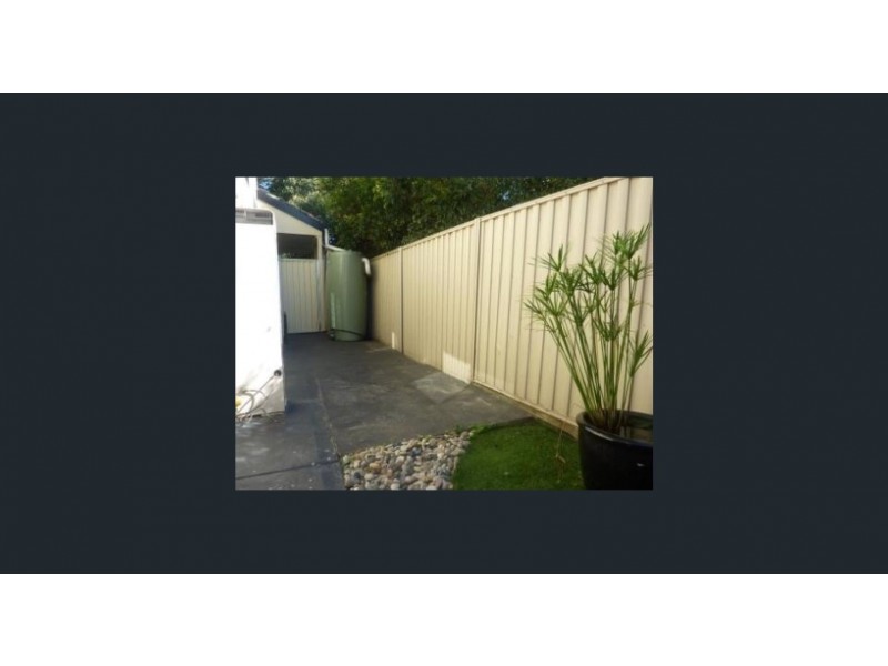 2/10 Regency Street, Dandenong North VIC 3175