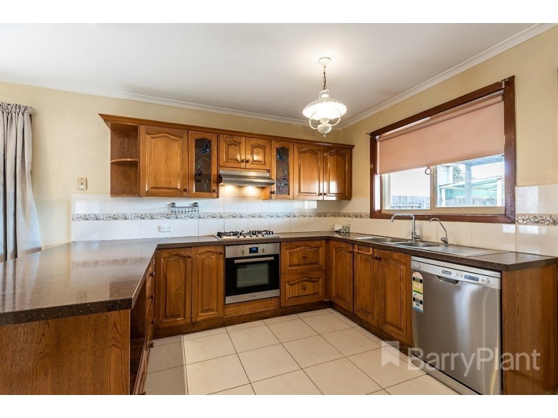 15 Sarona Street, Dandenong VIC 3175