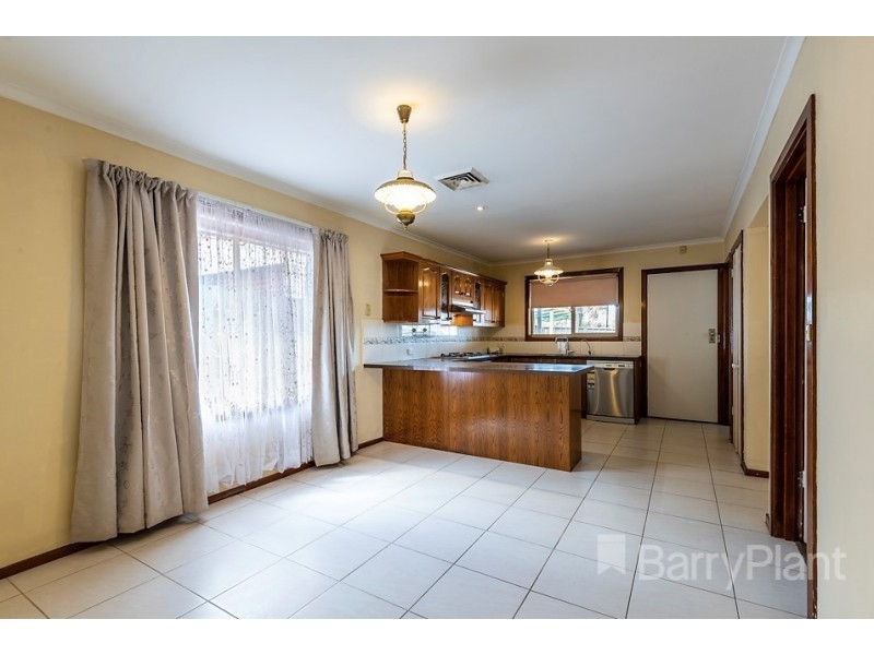 15 Sarona Street, Dandenong VIC 3175