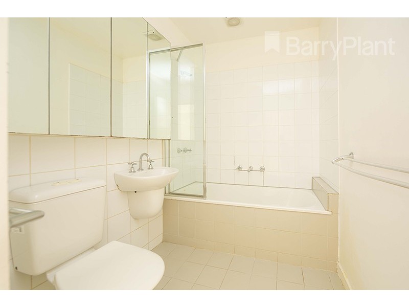 6/2 Monash Green Drive, Clayton VIC 3168