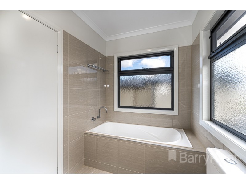 2/65 Dunblane Road, Noble Park VIC 3174