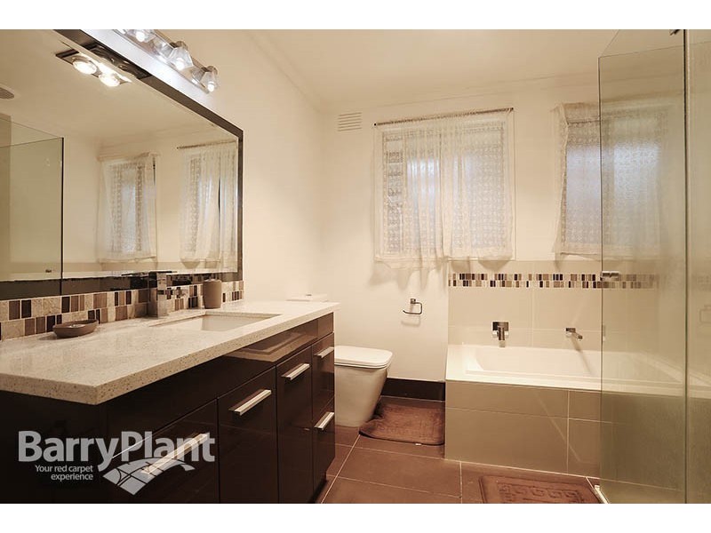 32 Bakers Road, Dandenong North VIC 3175