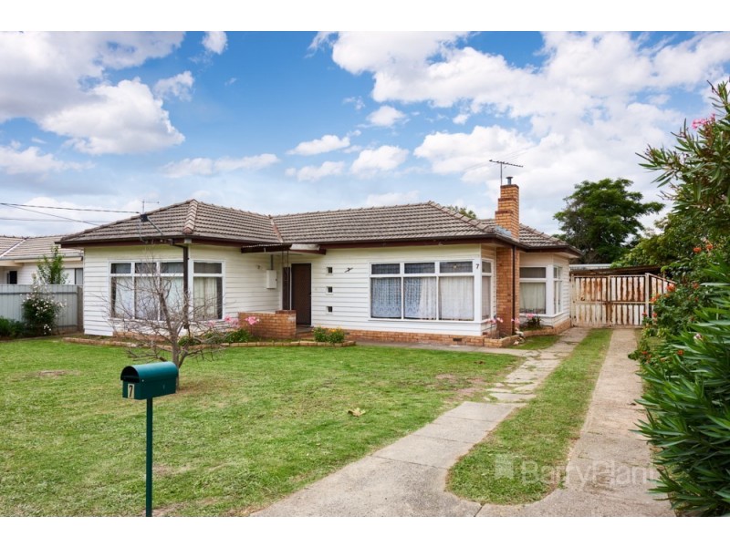 7 Hopkins Street, Dandenong VIC 3175