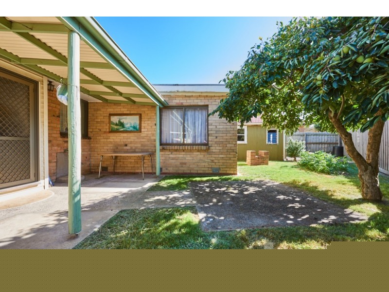1 Neville Crt, Springvale VIC 3171