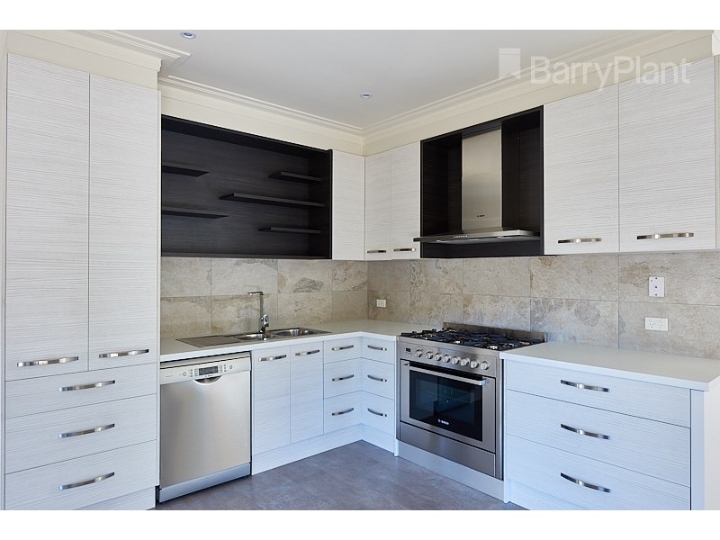 2/67 Willesden Road, Hughesdale VIC 3166