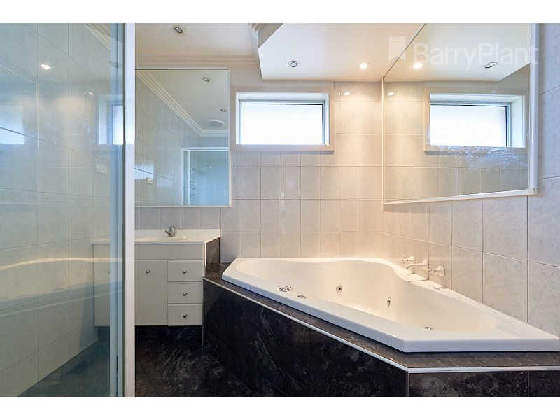 40 Jacaranda Street, Doveton VIC 3177