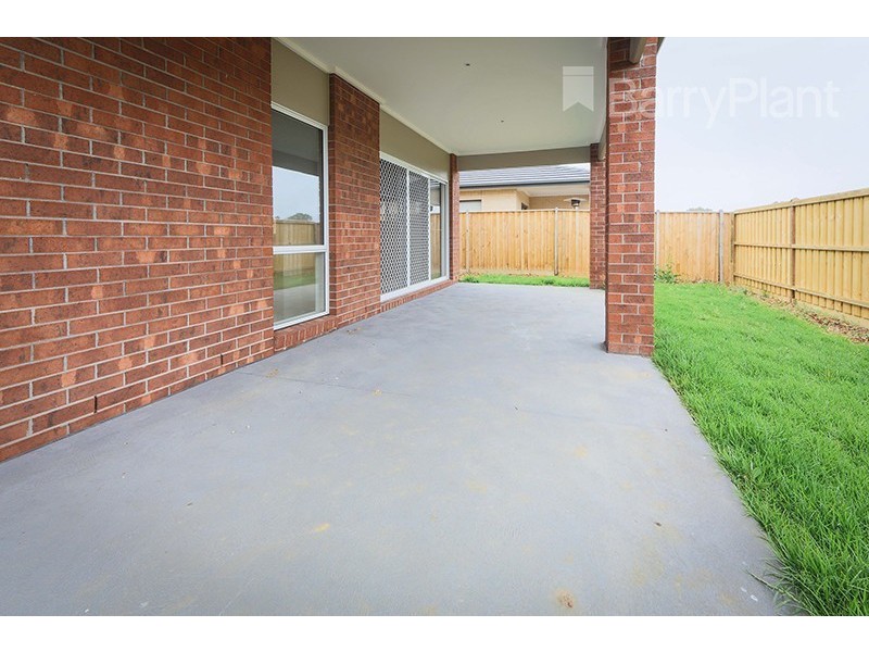 14 Petunia Drive, Keysborough VIC 3173