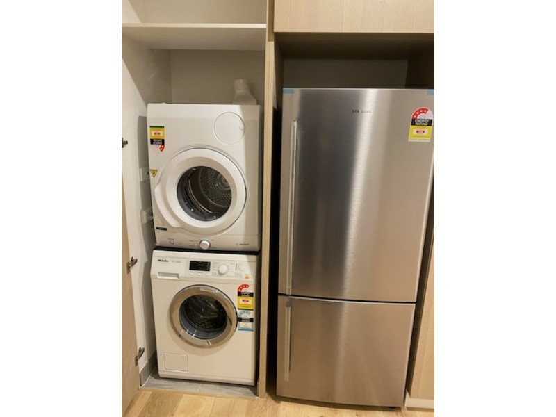 11004/868 Blackburn Road, Clayton VIC 3168