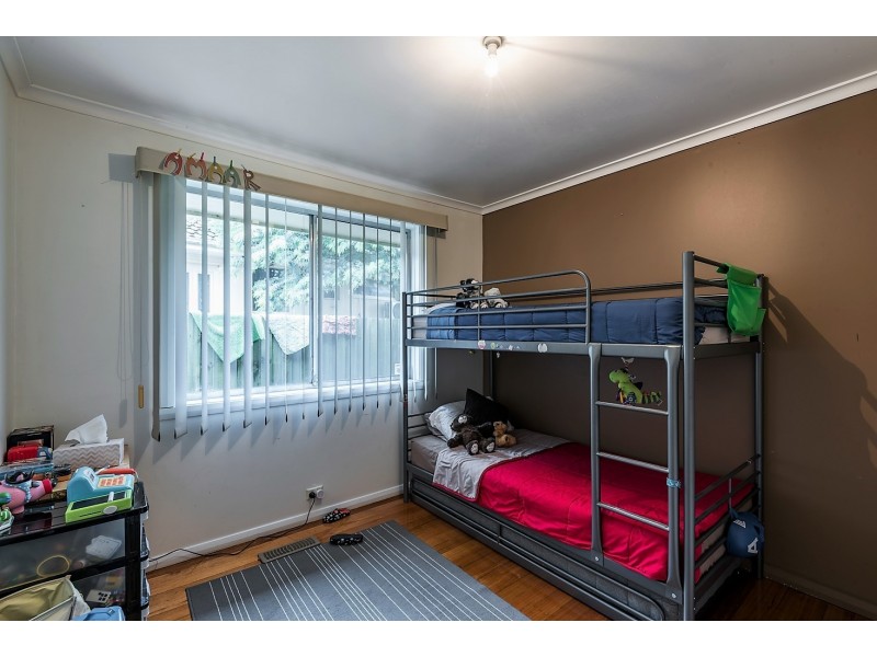 13 Glencoe Grove, Dandenong North VIC 3175