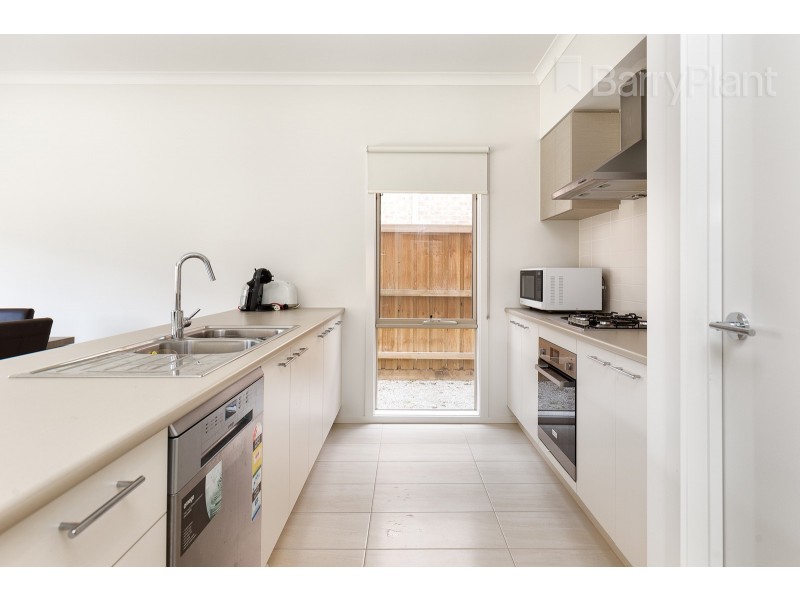 37 Petunia Drive, Keysborough VIC 3173