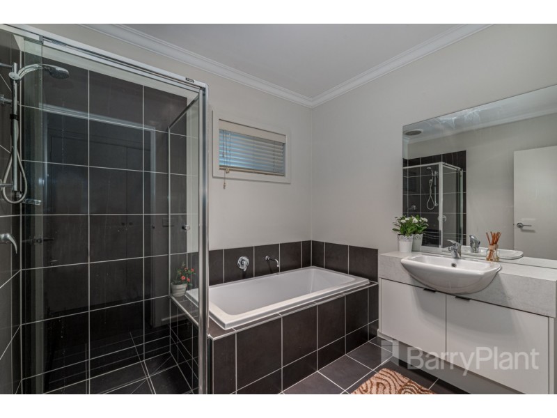 7 Harlequin Drive, Keysborough VIC 3173