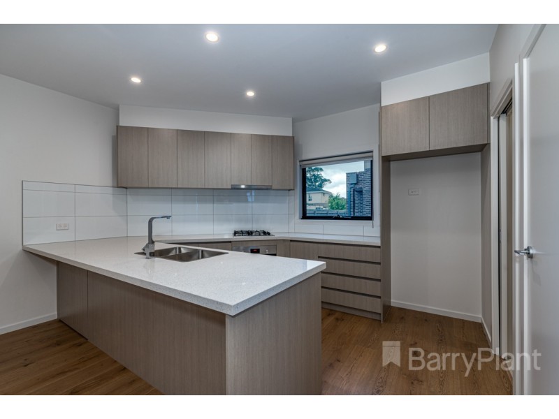 1/12 Mons Parade, Noble Park VIC 3174