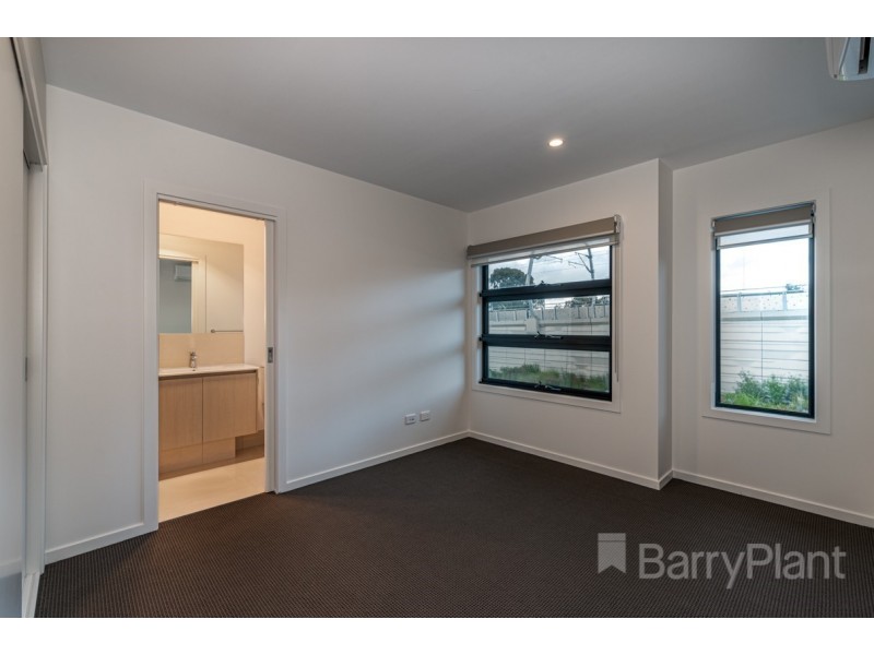 1/12 Mons Parade, Noble Park VIC 3174