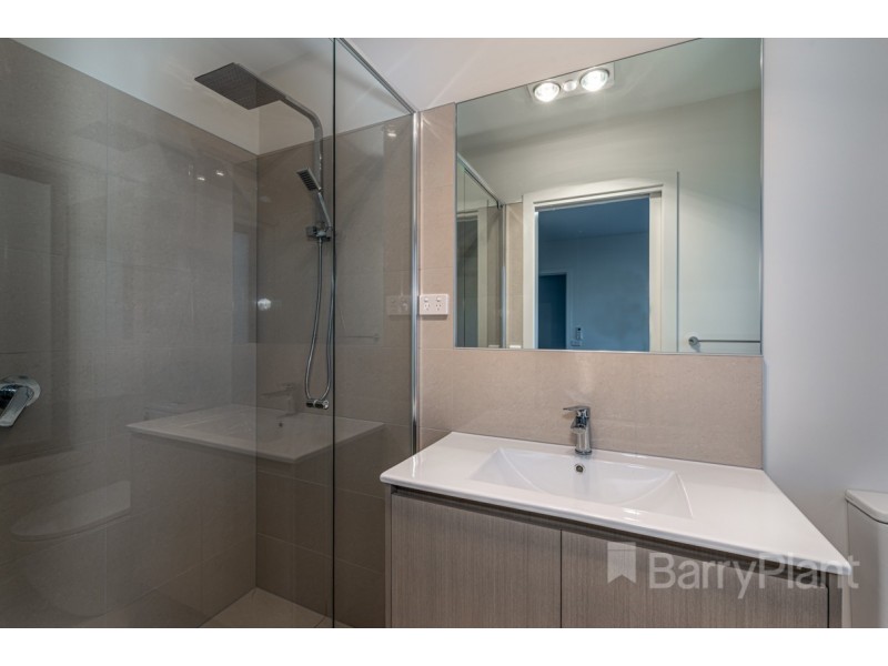1/12 Mons Parade, Noble Park VIC 3174
