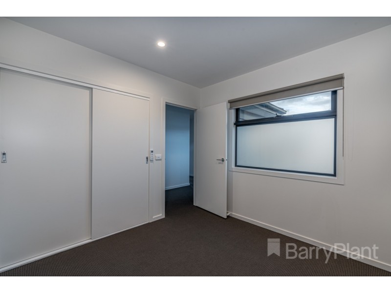 1/12 Mons Parade, Noble Park VIC 3174