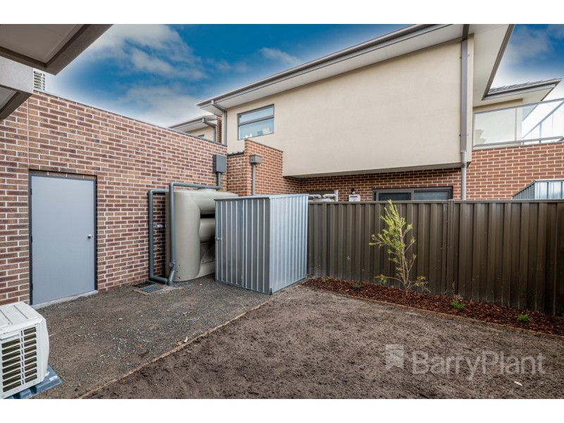1/12 Mons Parade, Noble Park VIC 3174