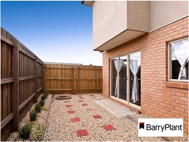 3/8 Anthony Street, Dandenong North VIC 3175