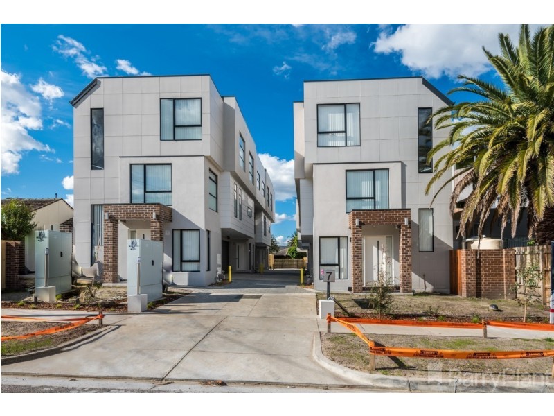 8/7 McFarlane Crescent, Dandenong VIC 3175