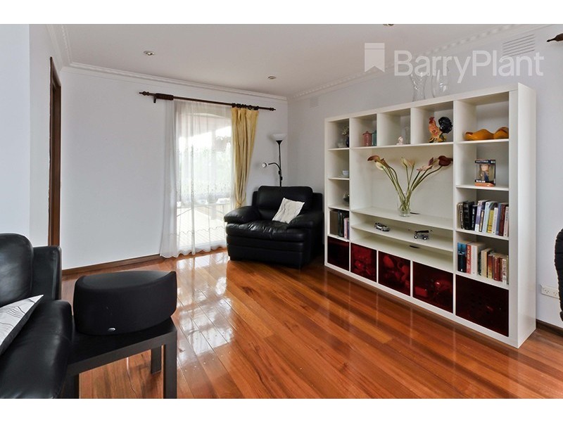 15 Peckover Court, Endeavour Hills VIC 3802