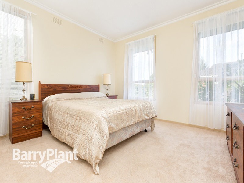 6 Cheviot Road, Keysborough VIC 3173